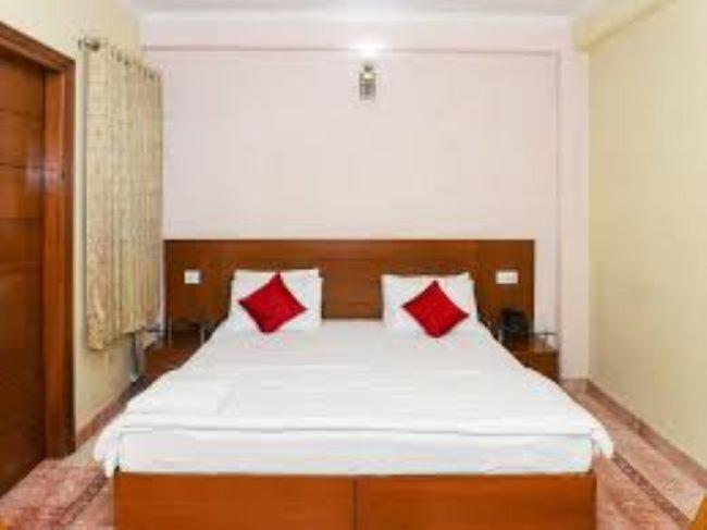 ניו דלהי Indira International Inn מראה חיצוני תמונה