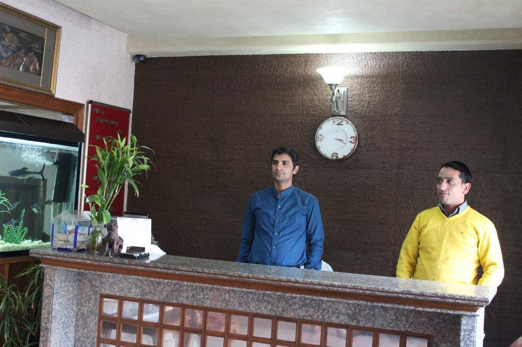 ניו דלהי Indira International Inn מראה חיצוני תמונה