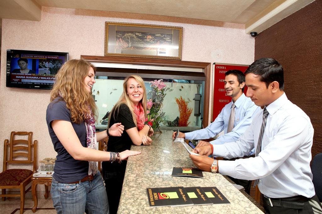 ניו דלהי Indira International Inn מראה חיצוני תמונה