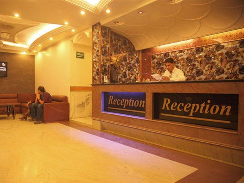 ניו דלהי Indira International Inn מראה חיצוני תמונה