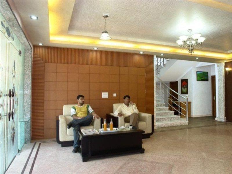 ניו דלהי Indira International Inn מראה חיצוני תמונה