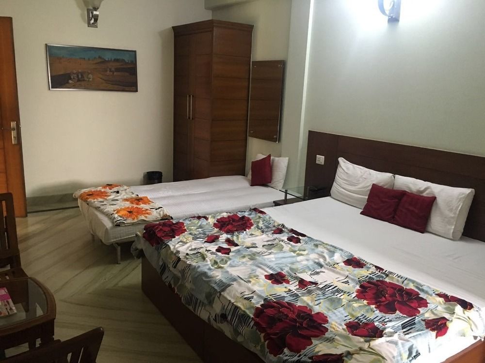 ניו דלהי Indira International Inn מראה חיצוני תמונה